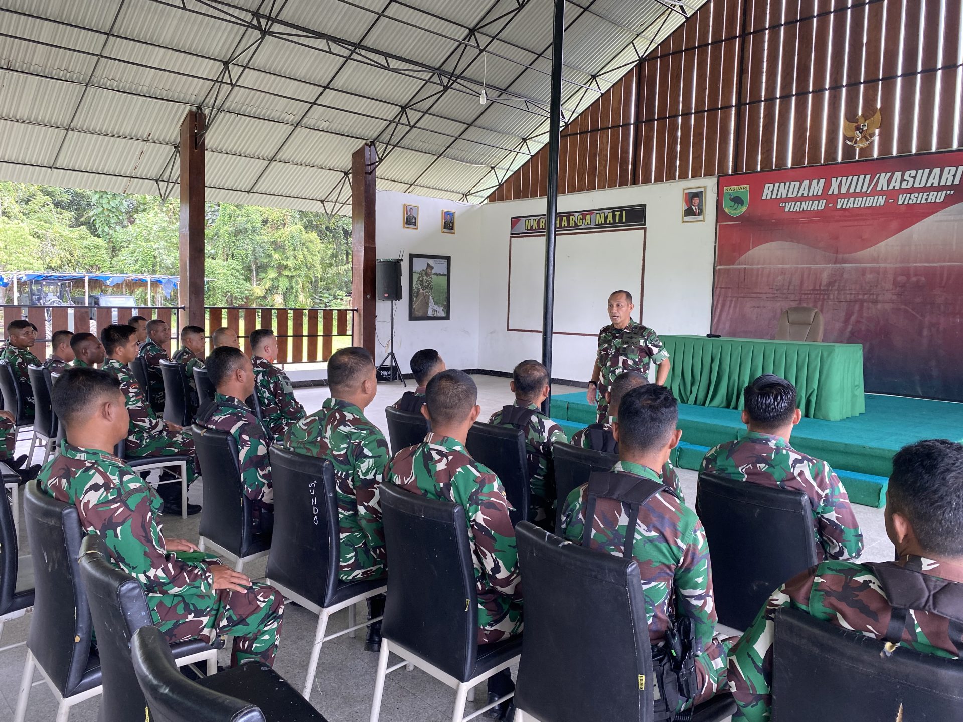 Danrindam Beri Arahan Kepada Gadik/Gapendik Dikmaba Inf TNI AD Gel I TA 2026