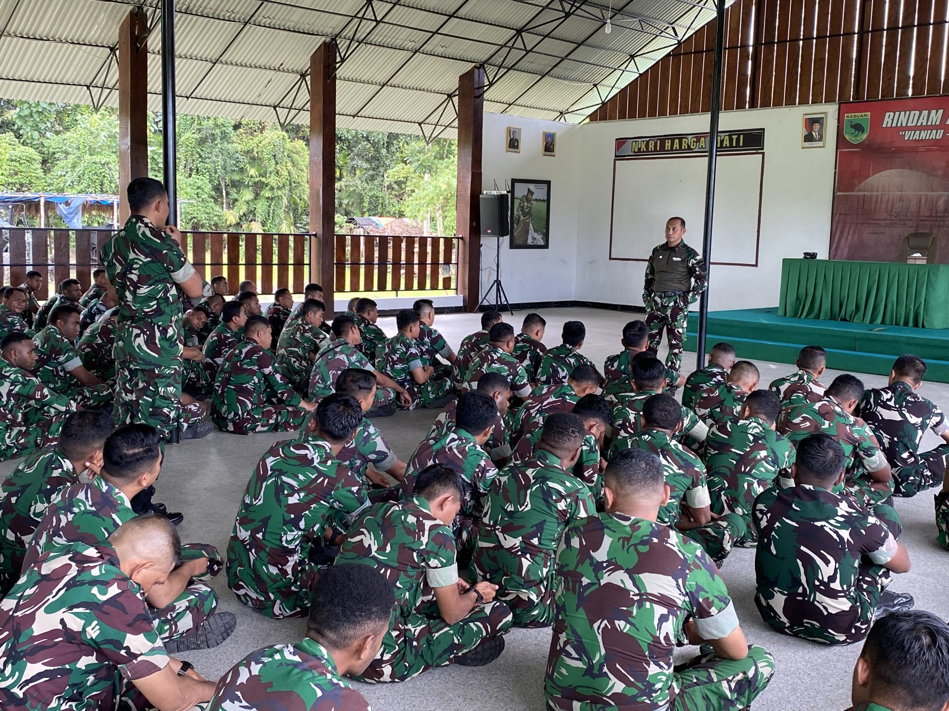 Jamdan Merupakan Sarana Komunikasi Pimpinan Dengan Anggota
