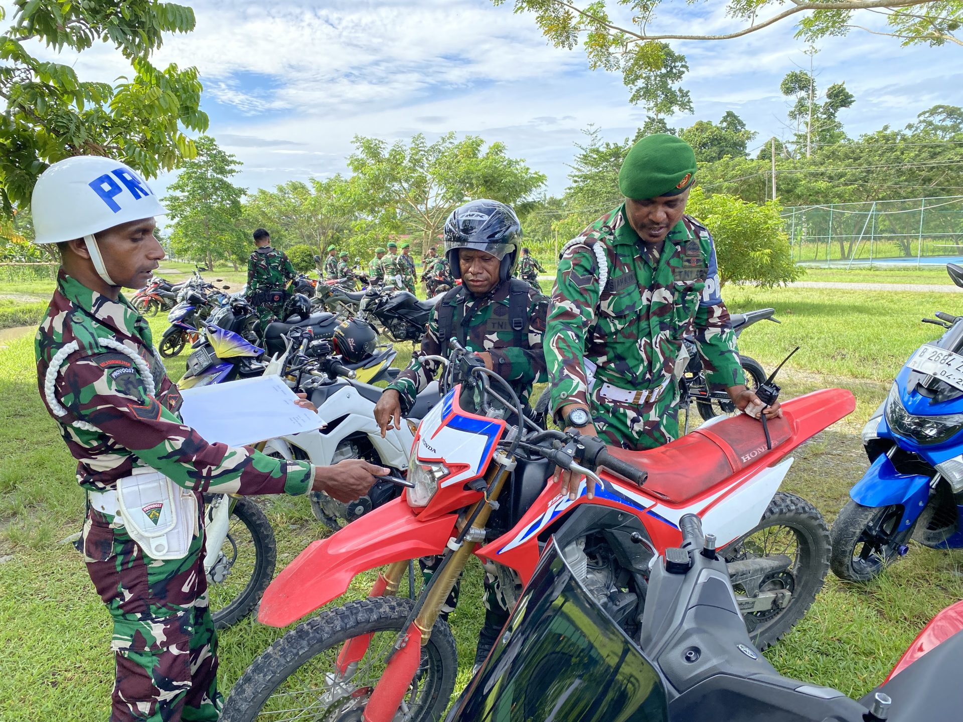 Pemeriksaan Kendaraan Wujud Disiplin Prajurit